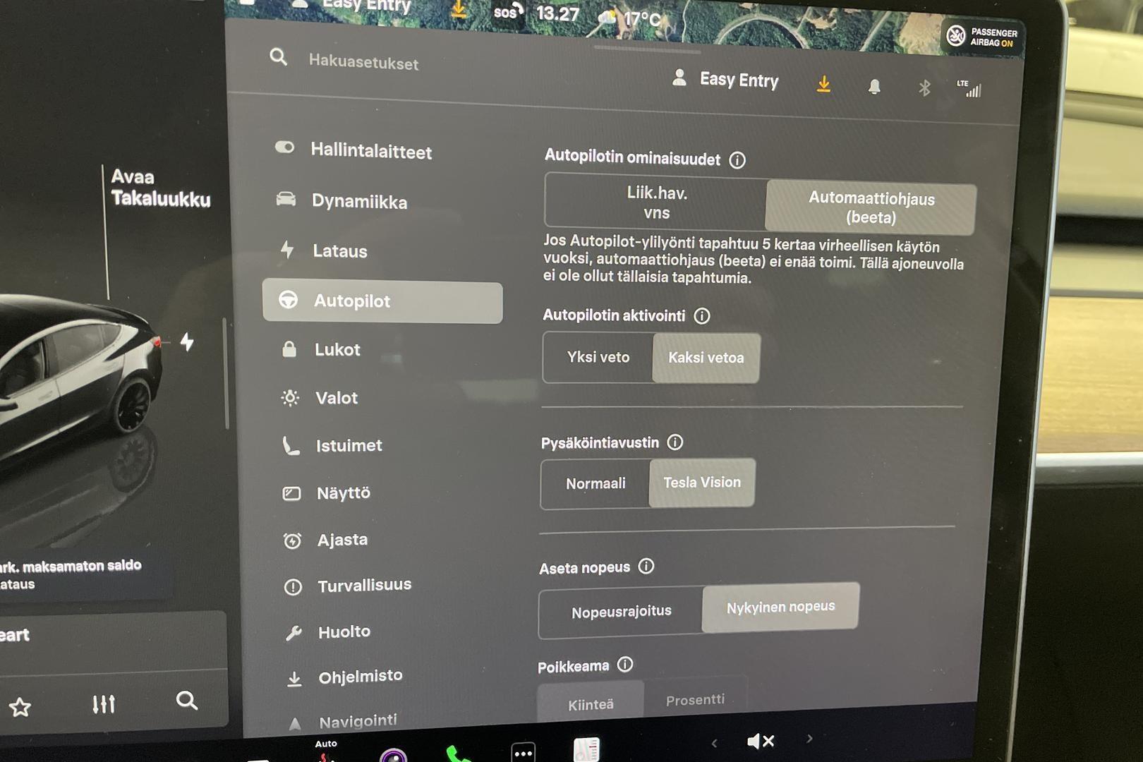 TESLA Model 3 2022