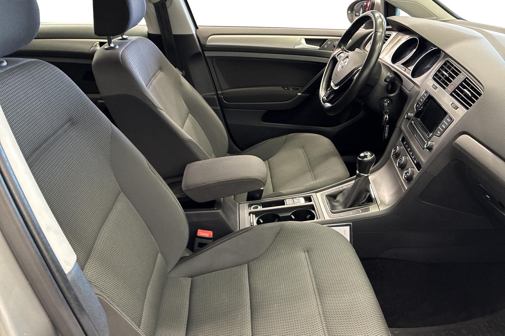 VOLKSWAGEN GOLF 2014