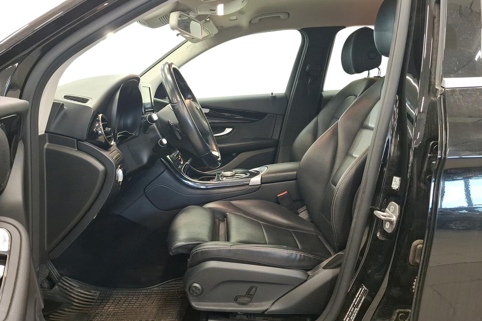 MERCEDES-BENZ GLC 2019