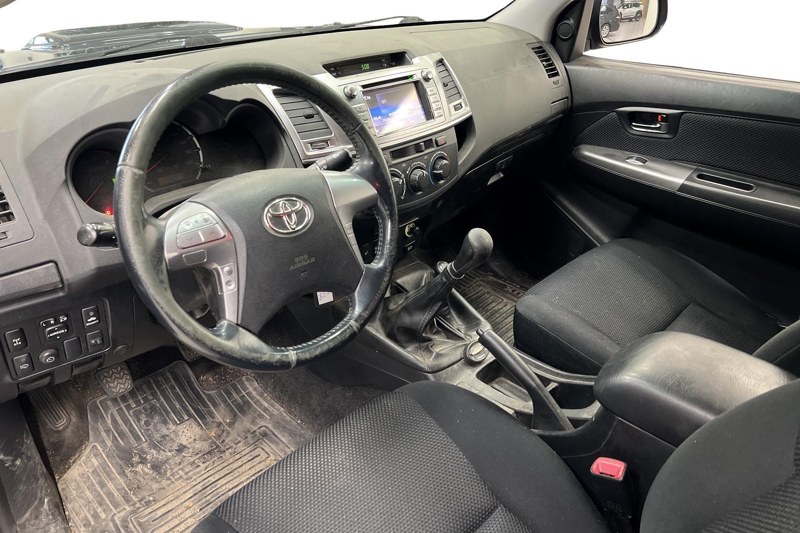 Toyota Hilux 2015