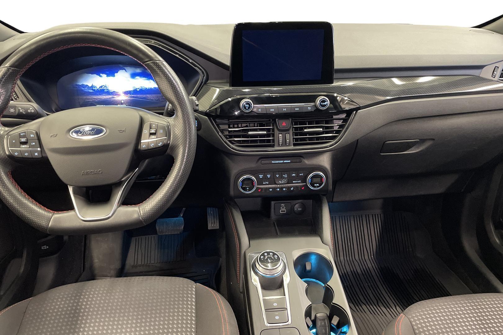 Ford Kuga 8