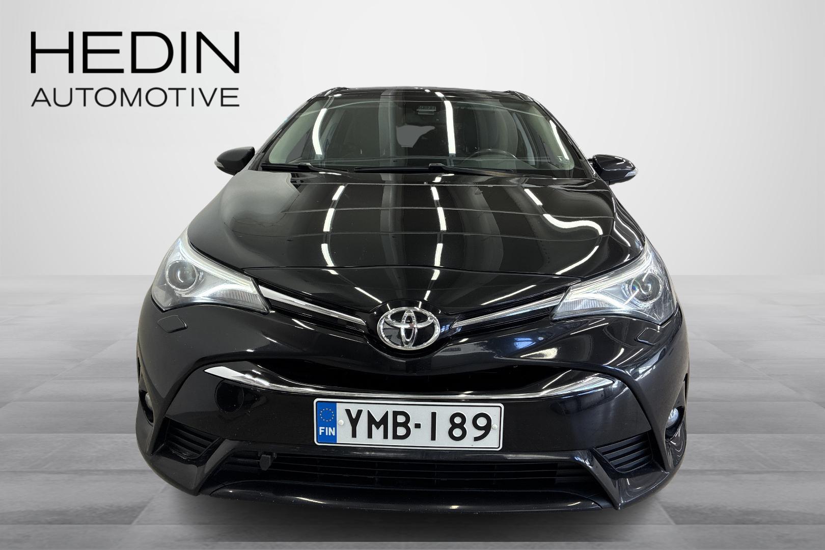 Toyota Avensis 4