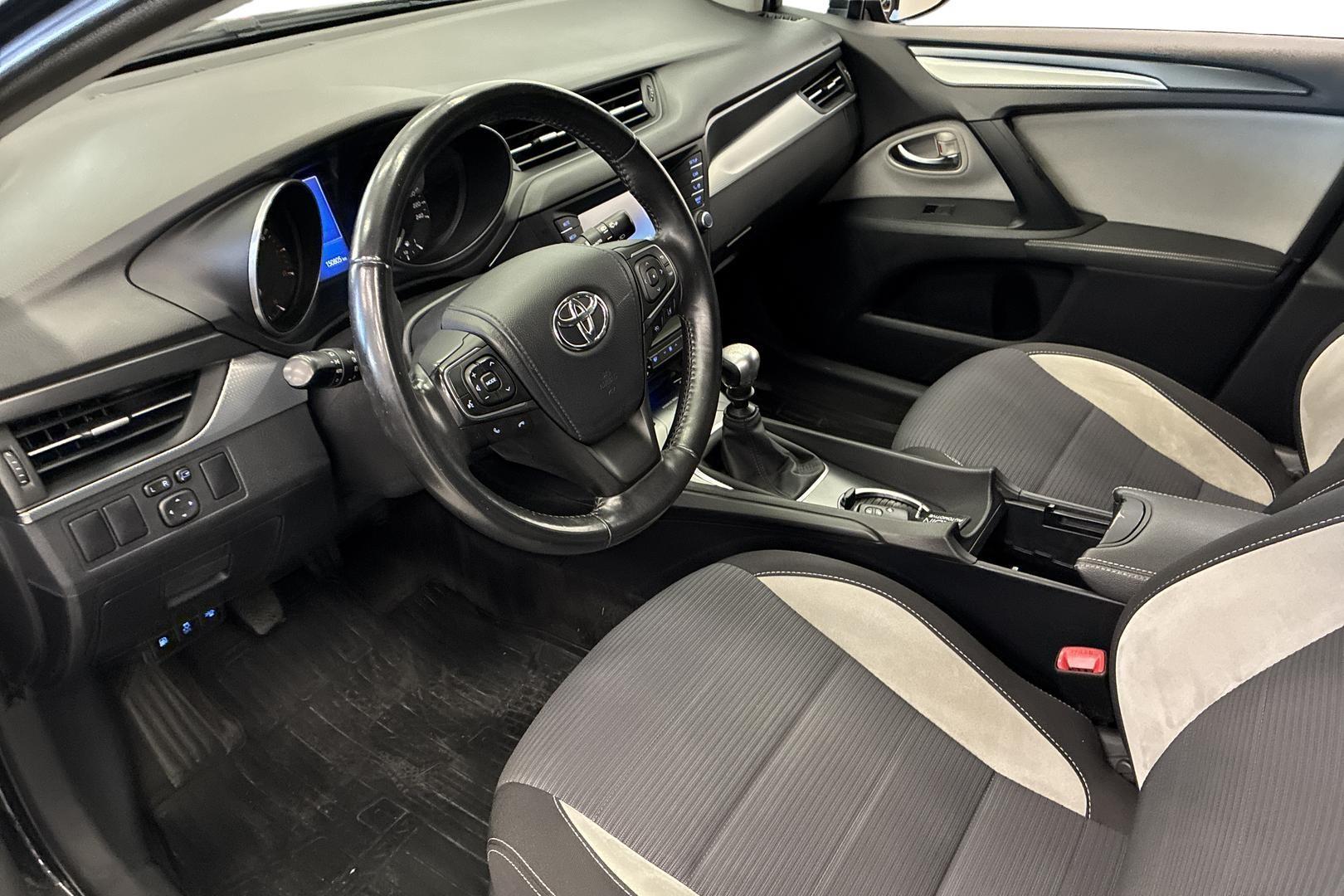 Toyota Avensis 7