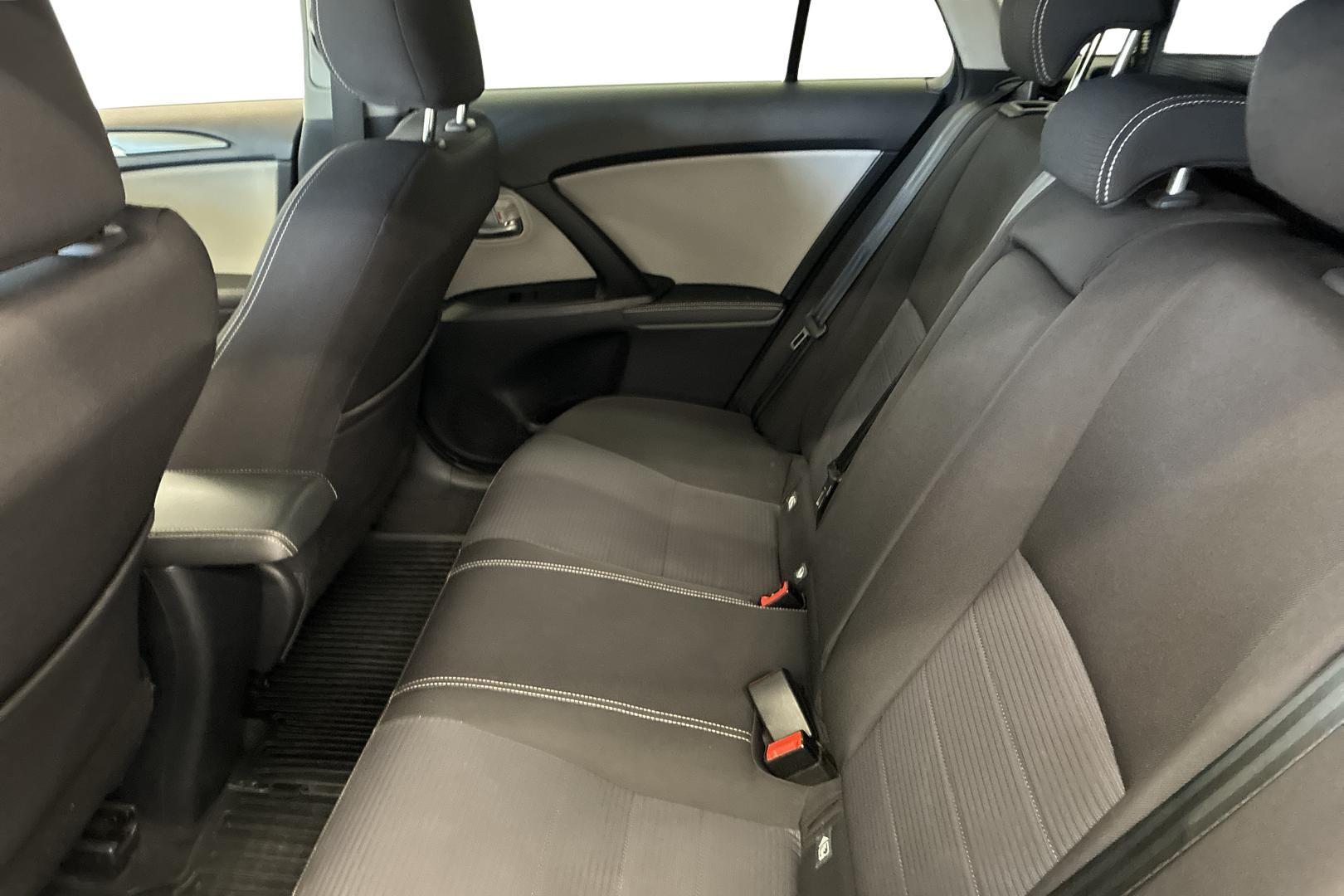 Toyota Avensis 9
