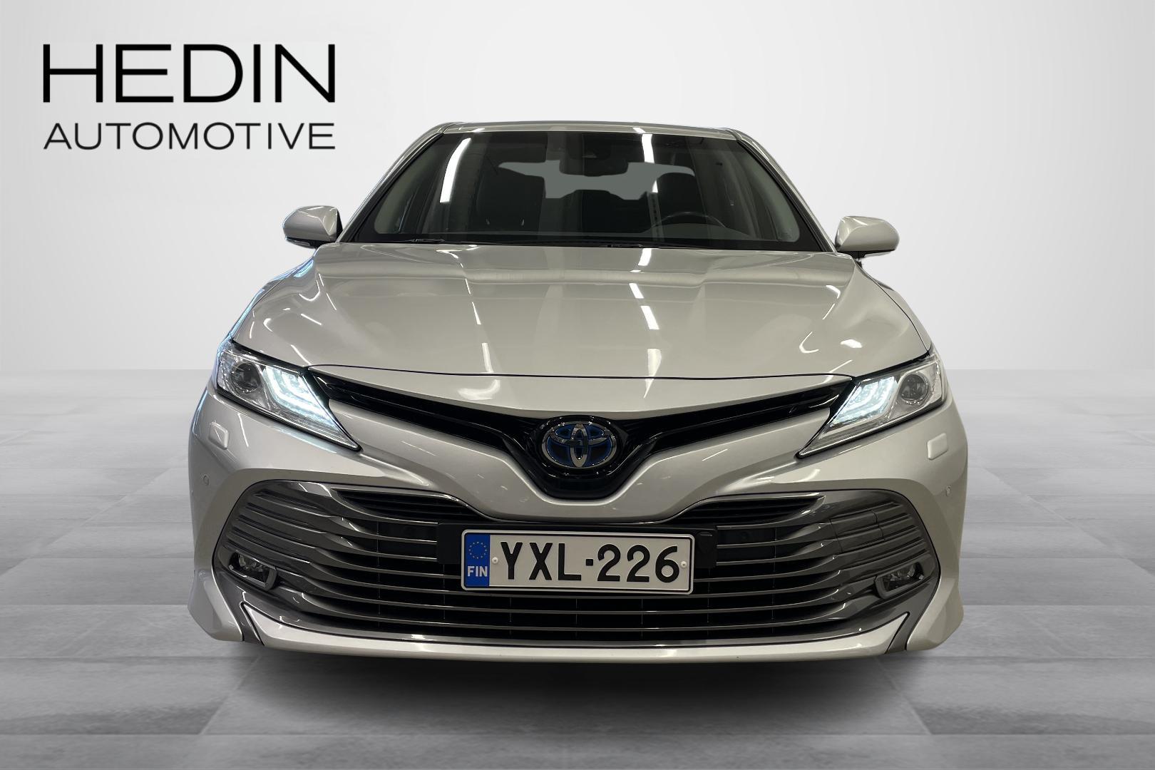 Toyota Camry 2021
