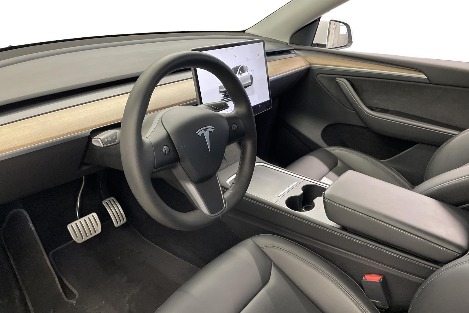 Tesla Model Y 2022