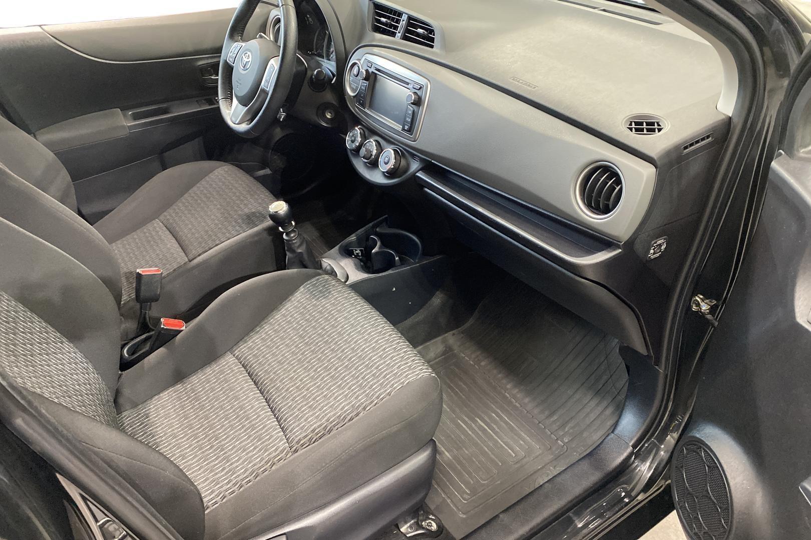 Toyota Yaris 2014