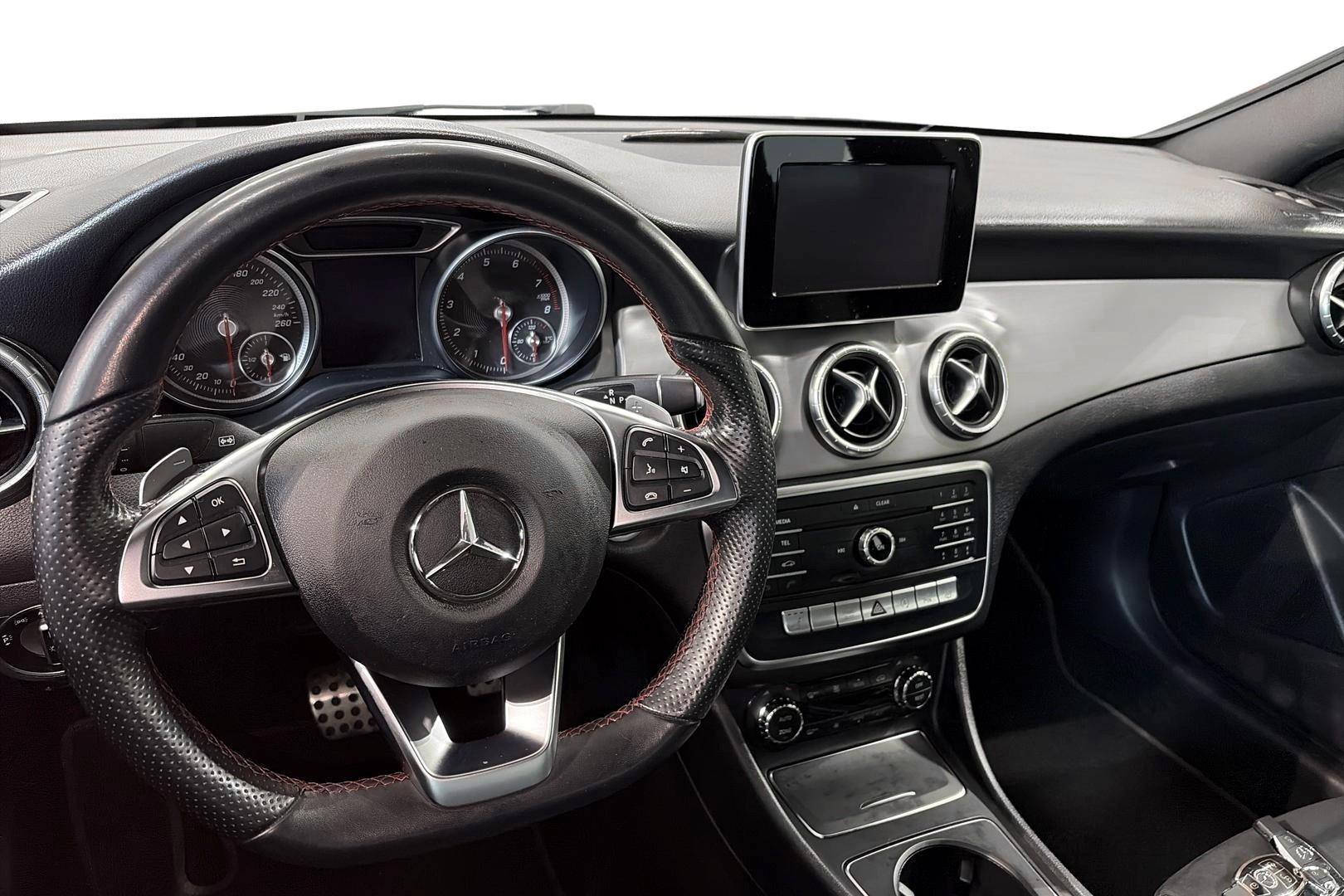 Mercedes-Benz CLA 2018