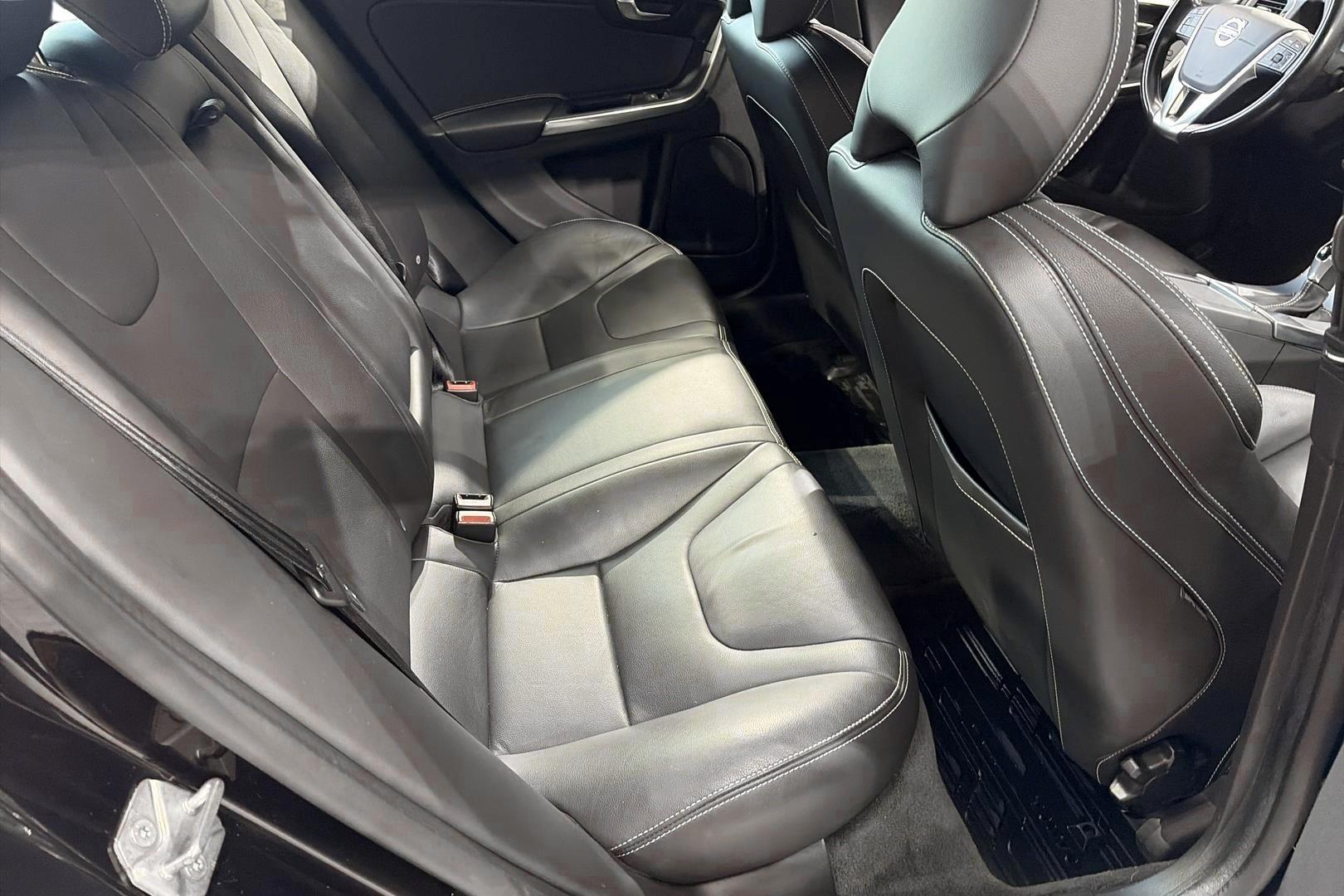 Volvo S60 13