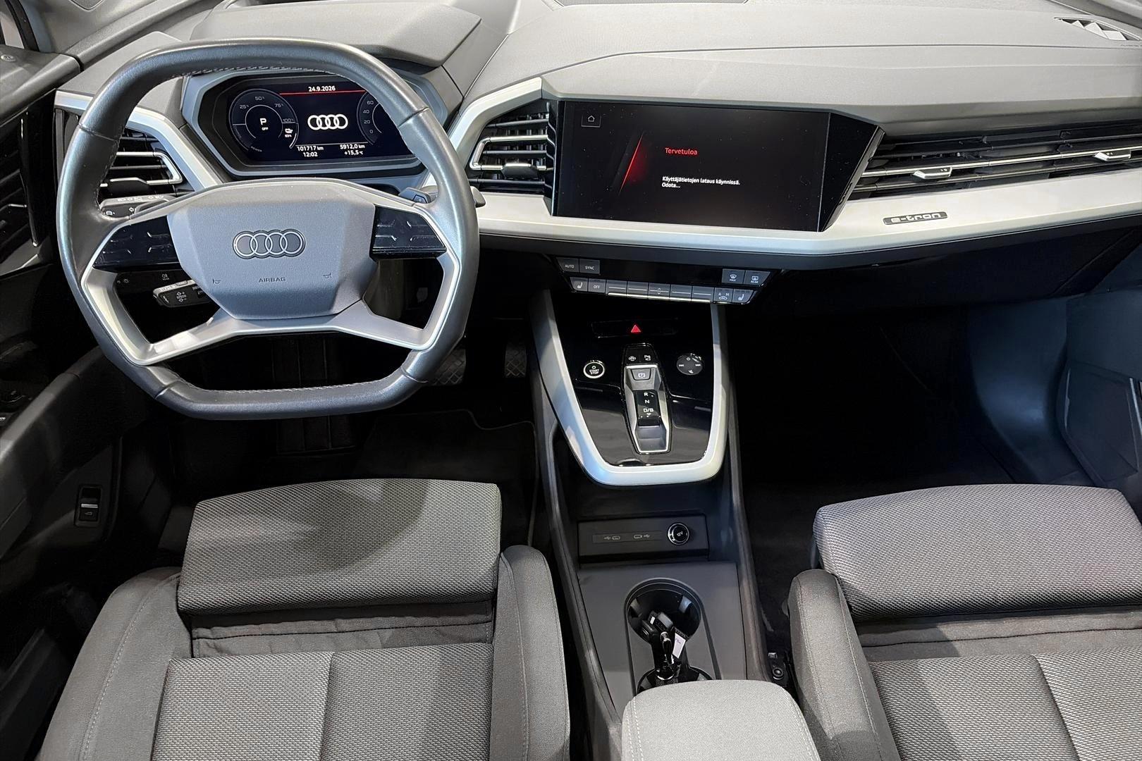 Audi Q4 e-tron 10