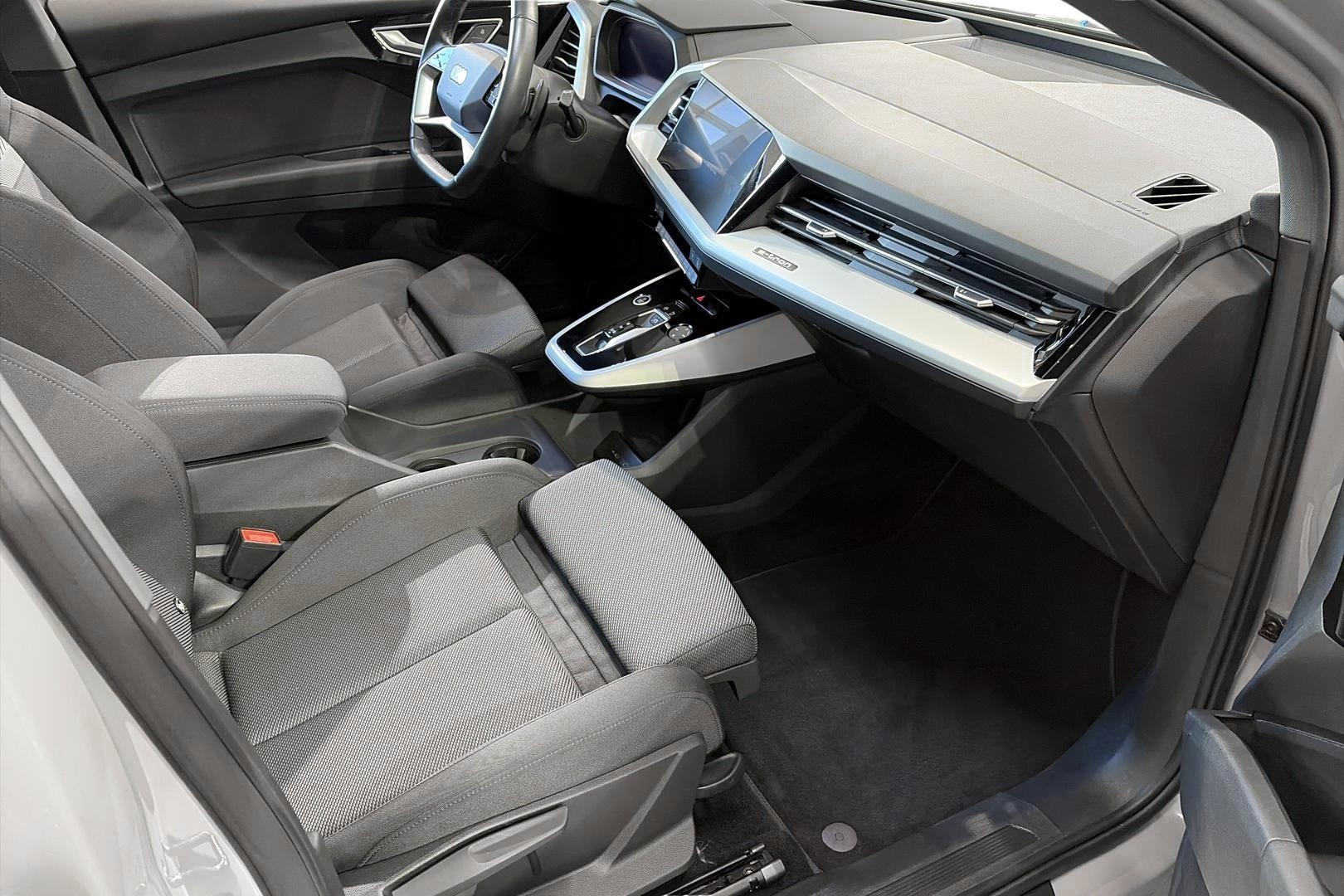 Audi Q4 e-tron 14