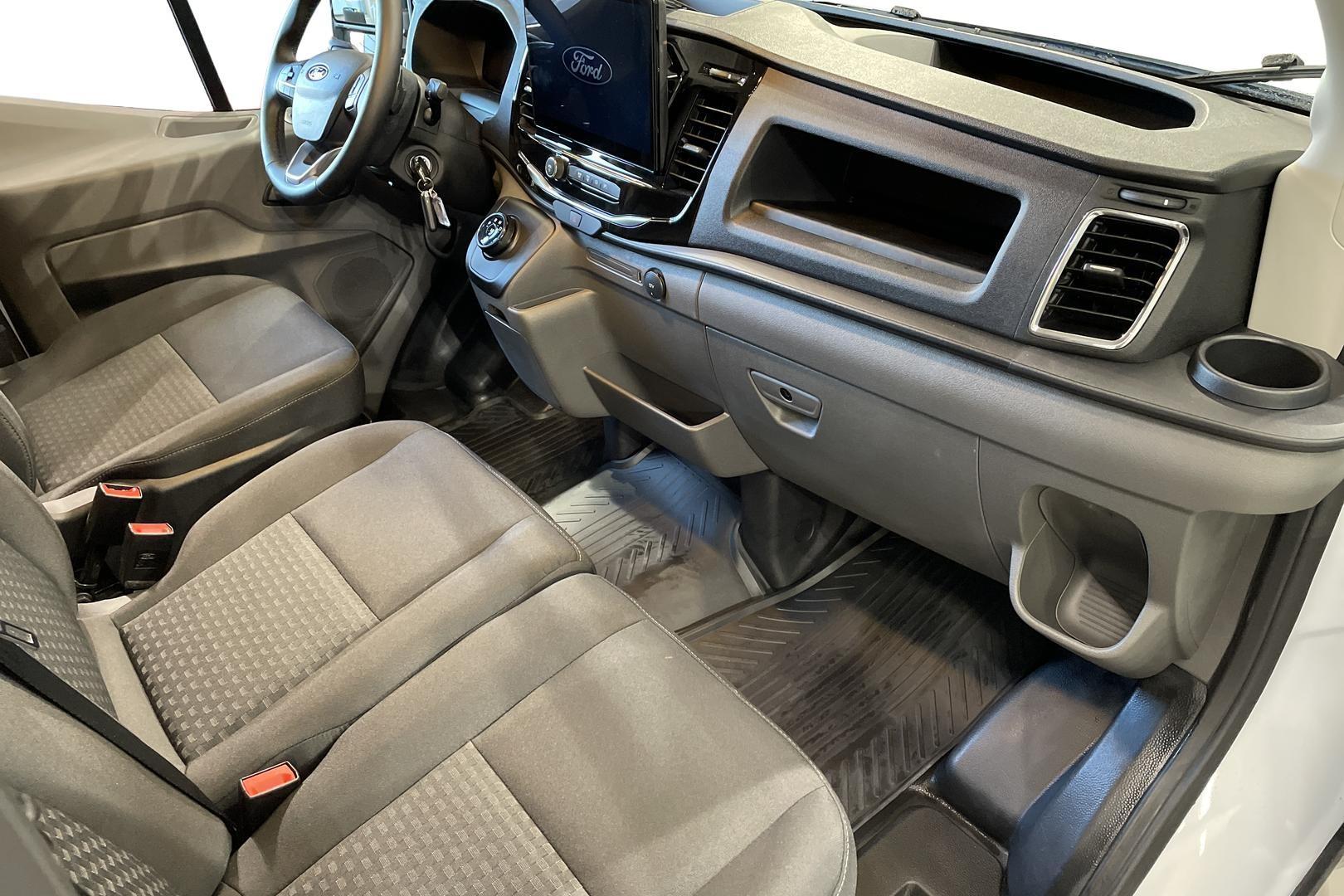 FORD TRANSIT 2025
