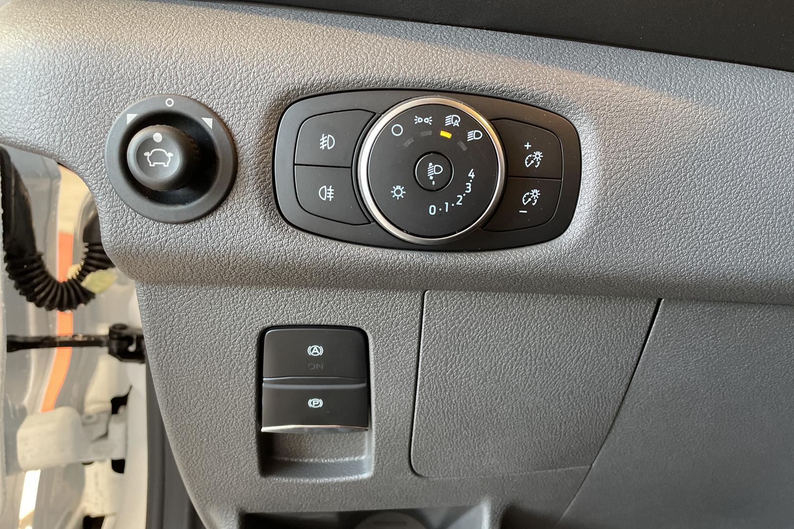 FORD TRANSIT 2025