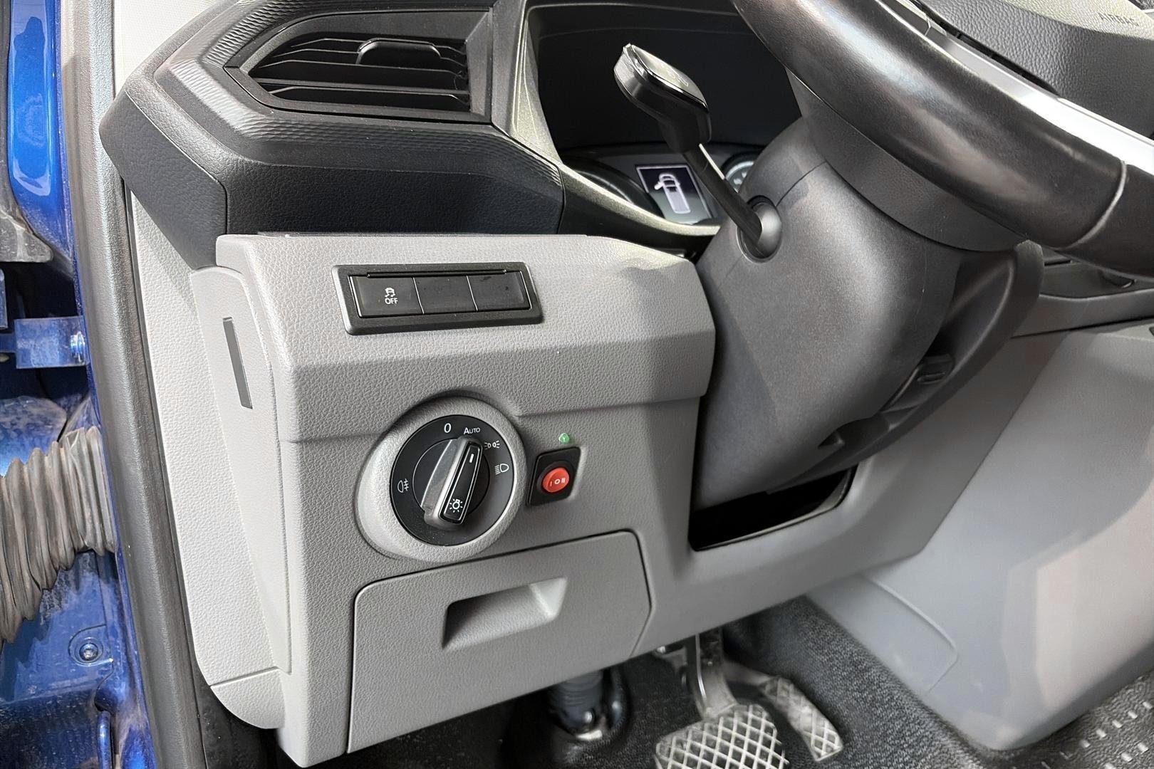 VOLKSWAGEN TRANSPORTER 2020