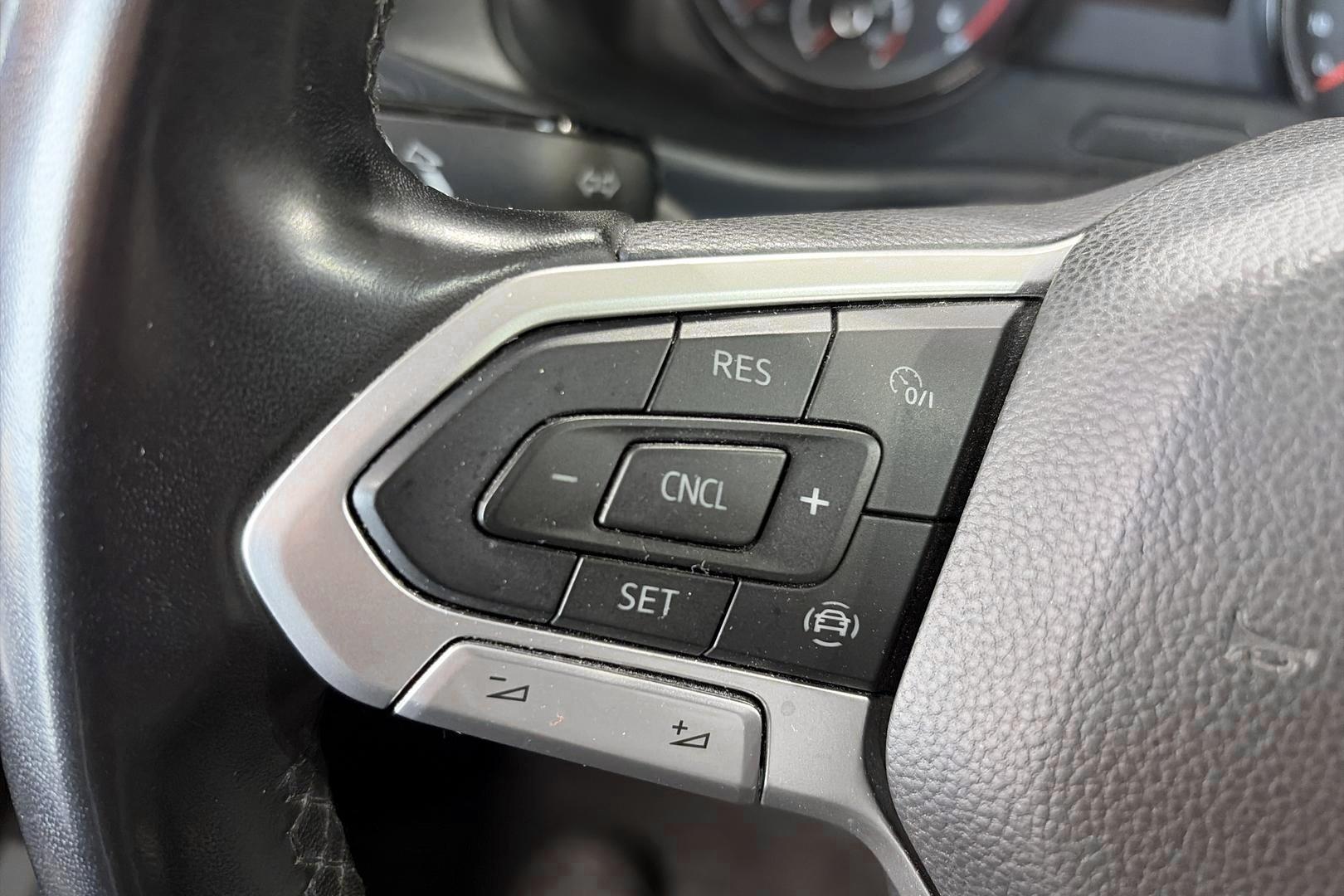 VOLKSWAGEN TRANSPORTER 2020