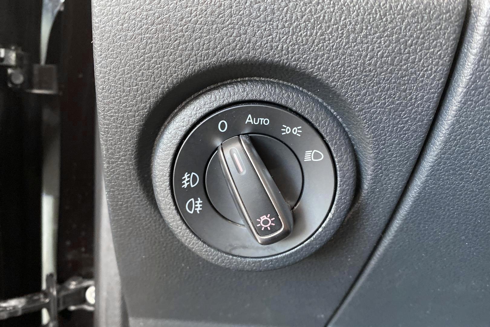 VOLKSWAGEN Amarok 2018