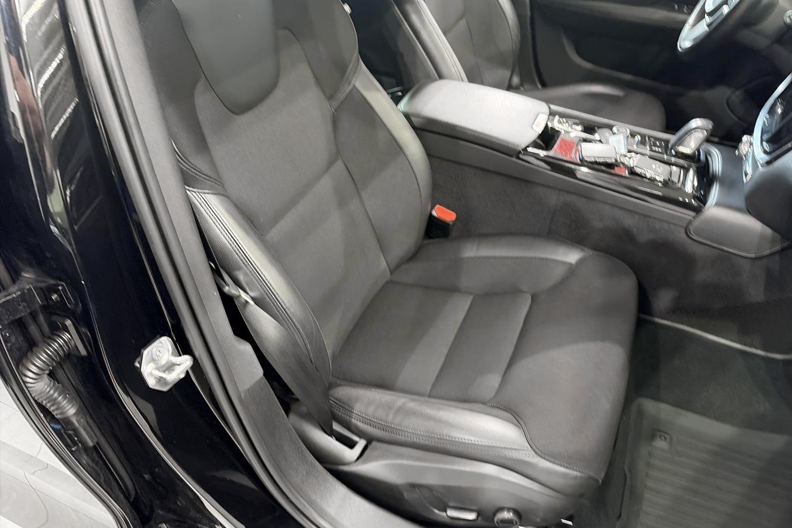 Volvo V60 2020