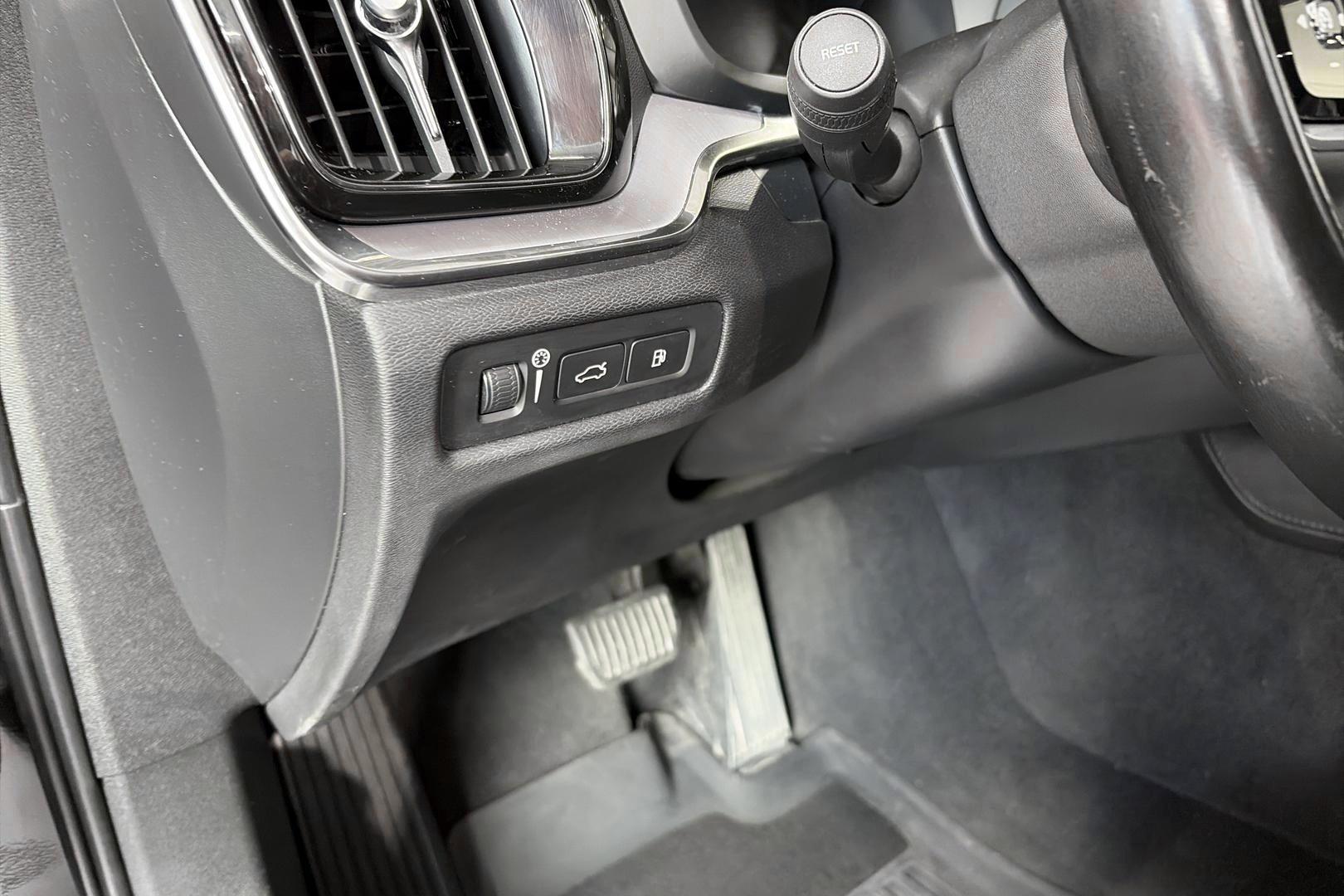 Volvo V60 2020