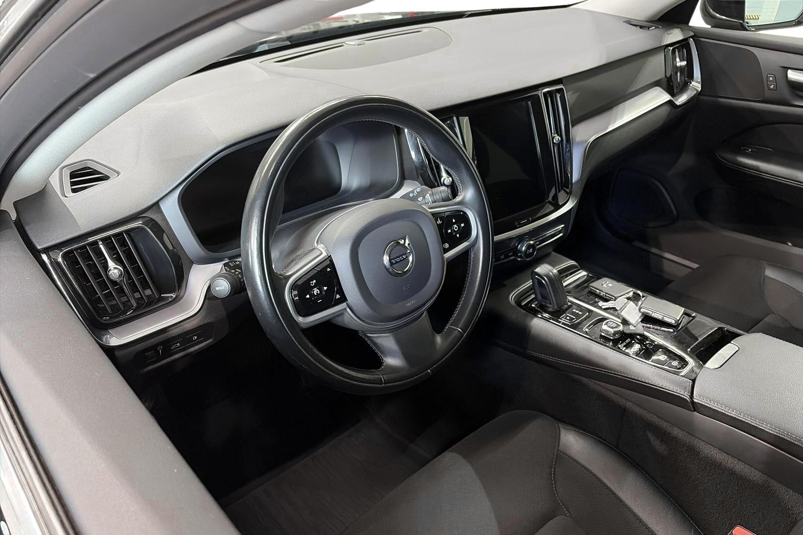 Volvo V60 2020