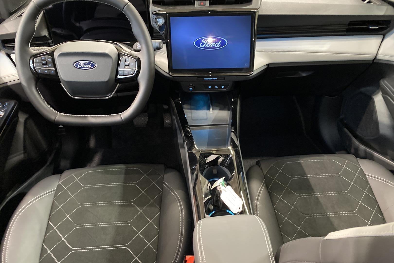 FORD Puma Gen-E 2025