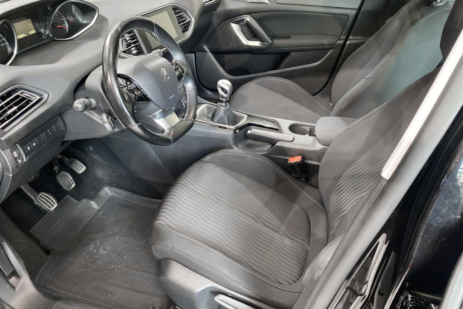 Peugeot 308 2016