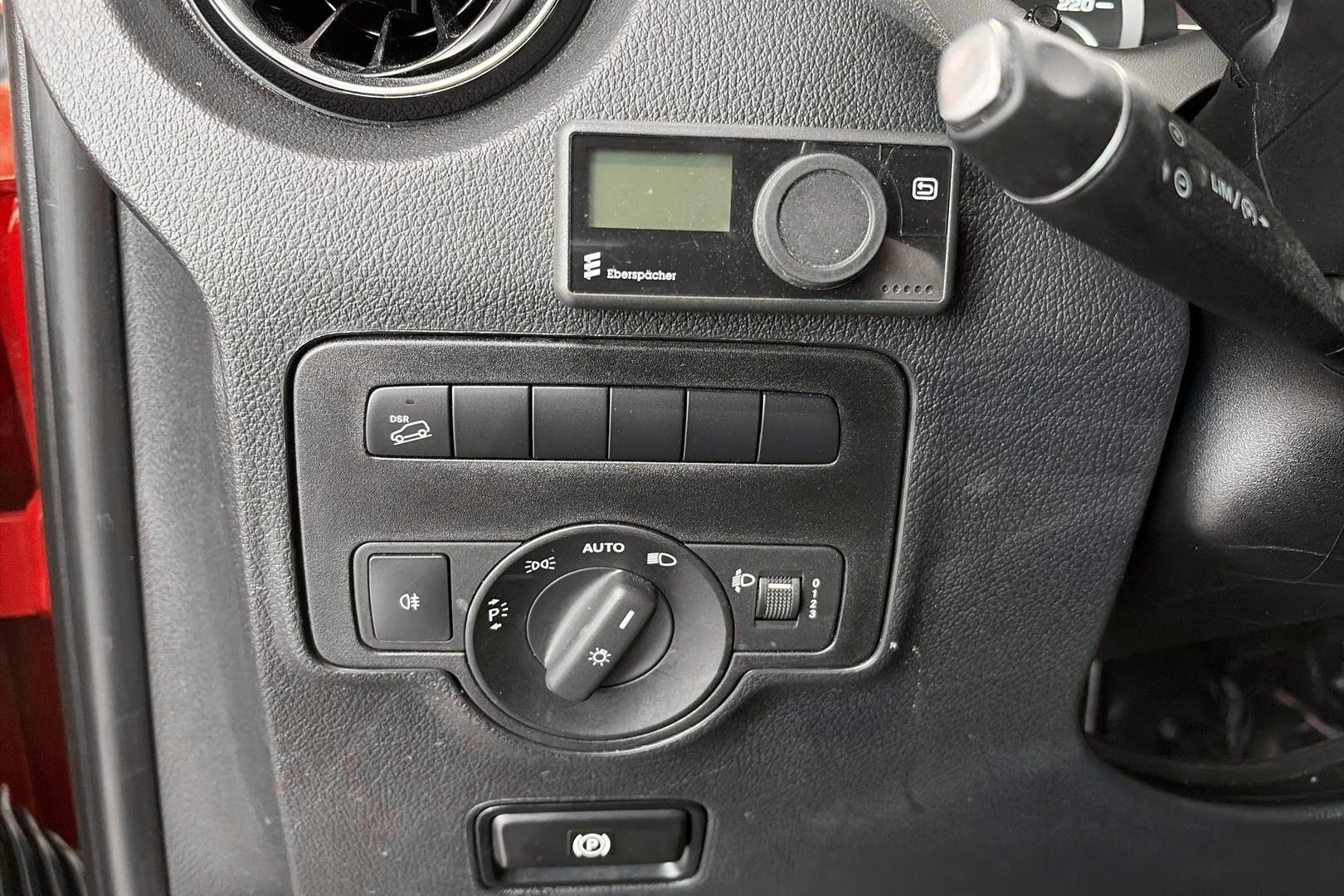 Mercedes-Benz Vito 2023