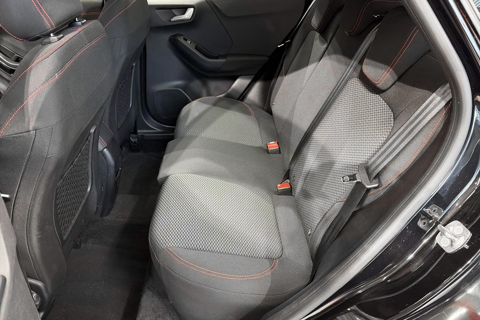 Ford Puma 12