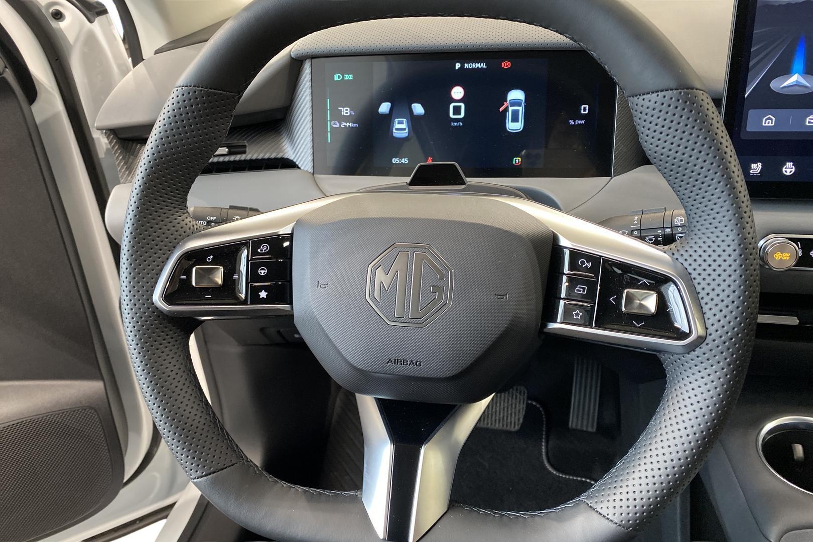 MG MGS5 EV 15