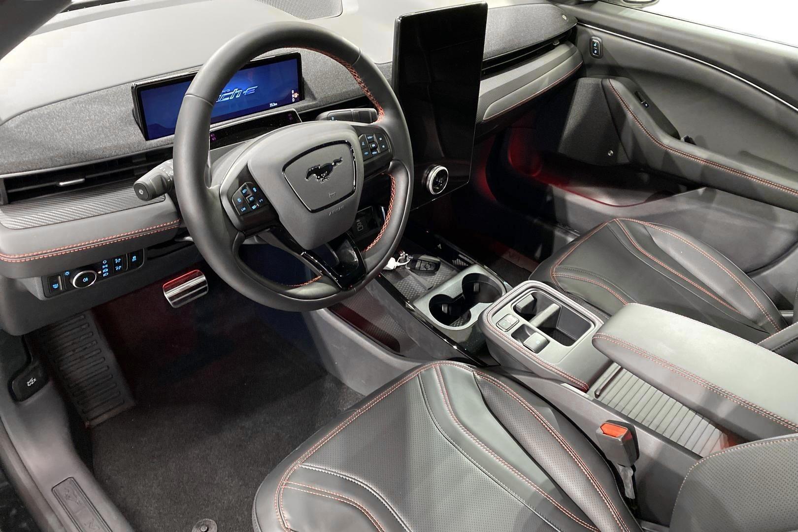 Ford Mustang Mach-E 2025