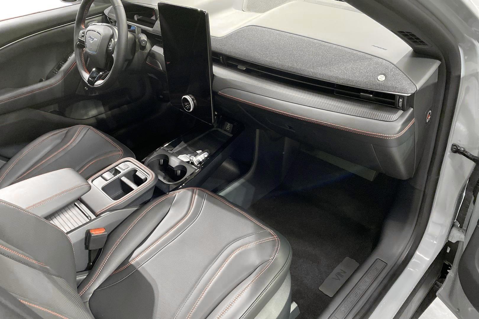 Ford Mustang Mach-E 2025