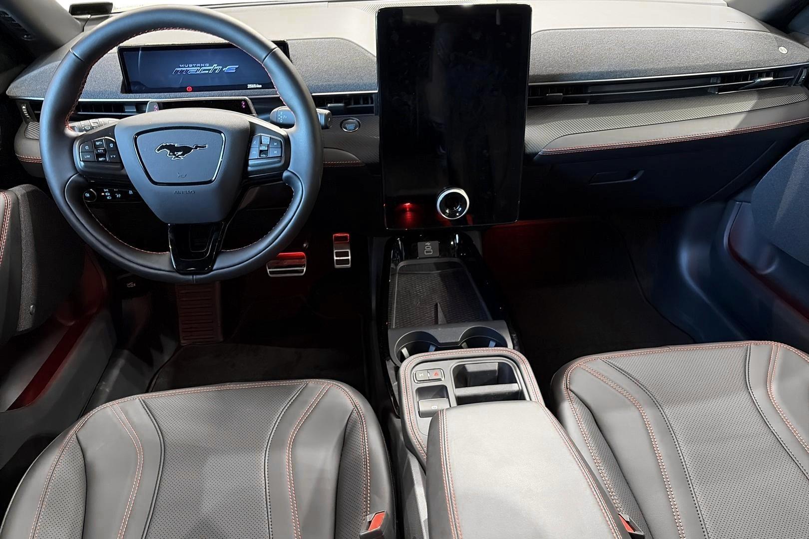Ford Mustang Mach-E 2025