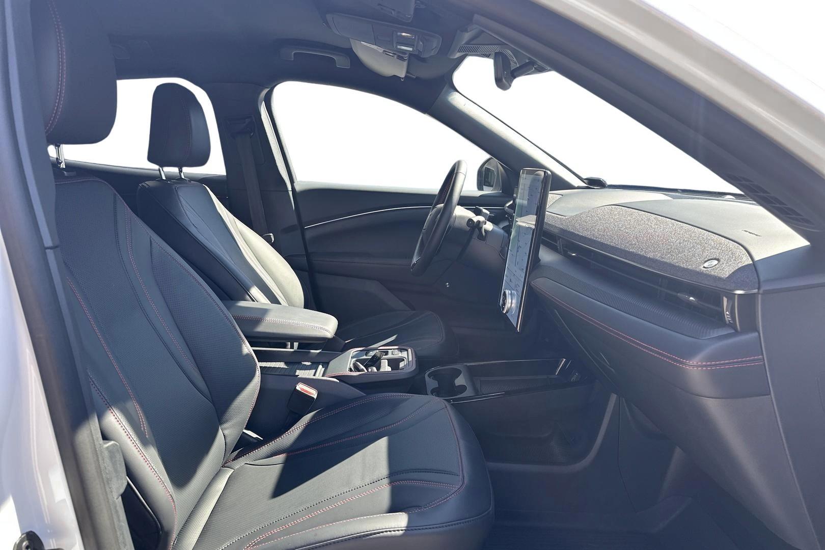 Ford Mustang Mach-E 2025