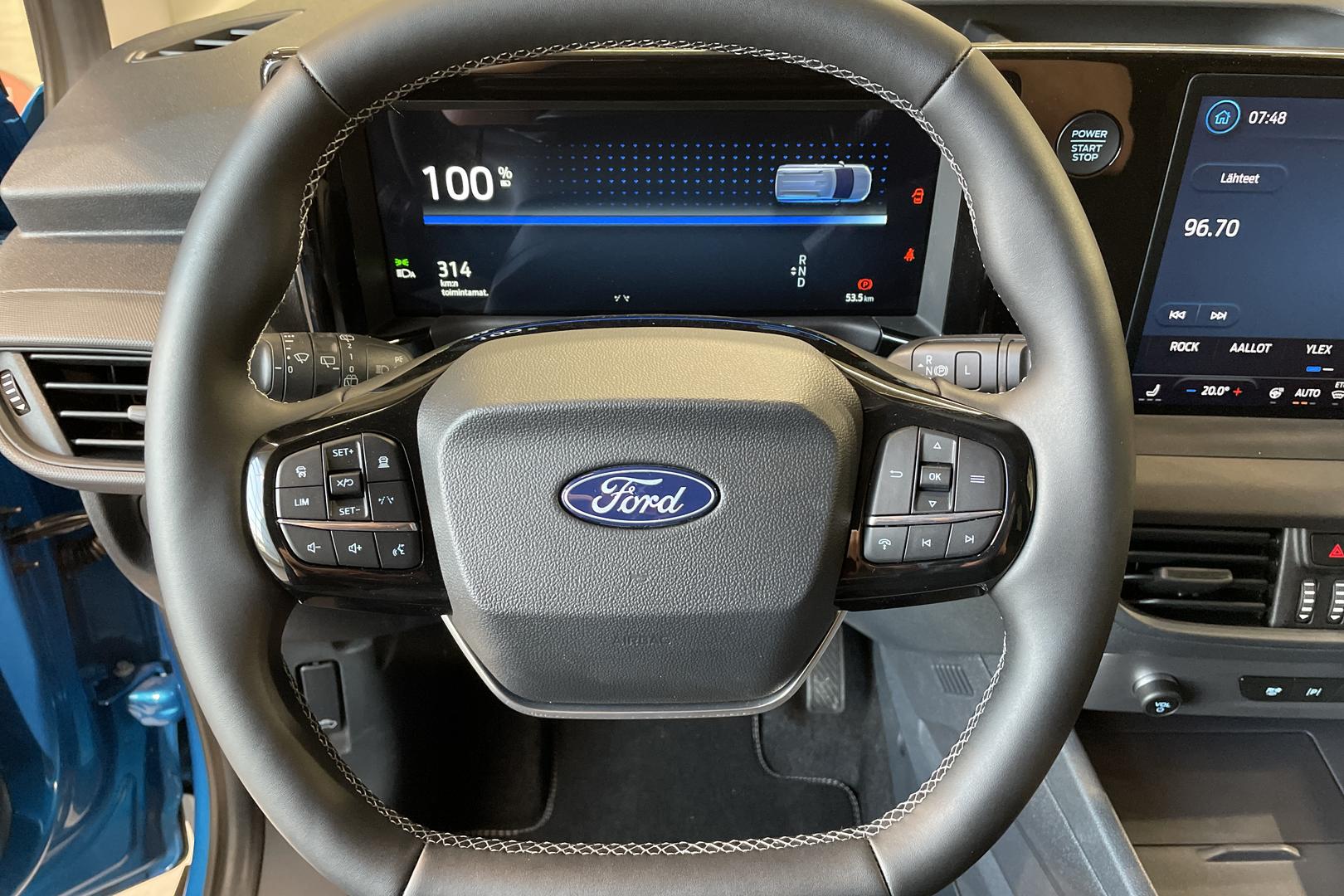 Ford Tourneo Courier 2025