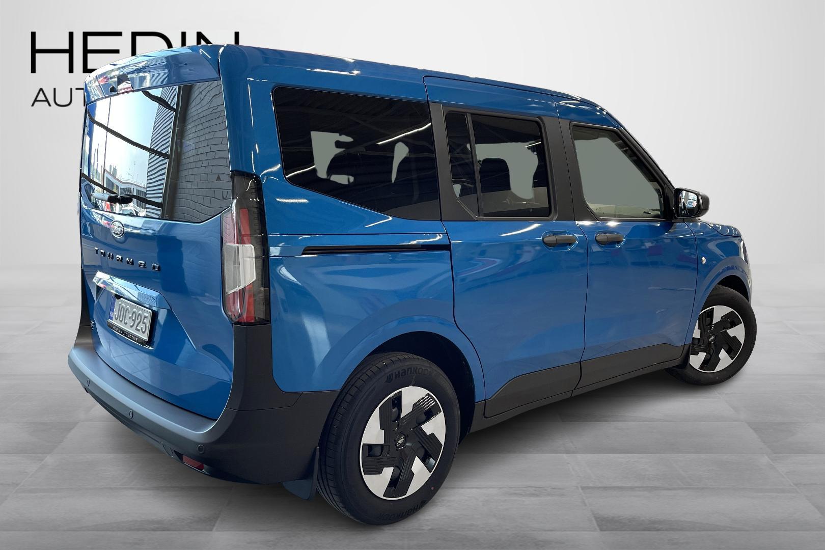 Ford Tourneo Courier 2025