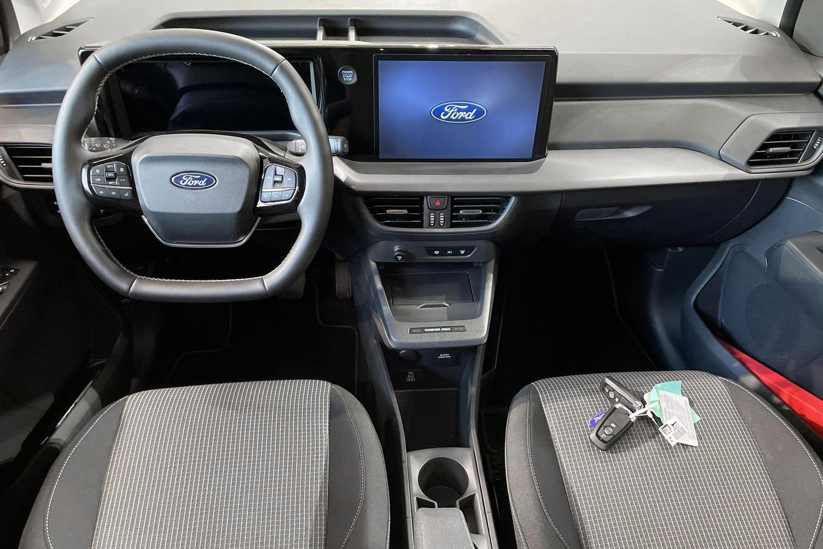 Ford Tourneo Courier 2025