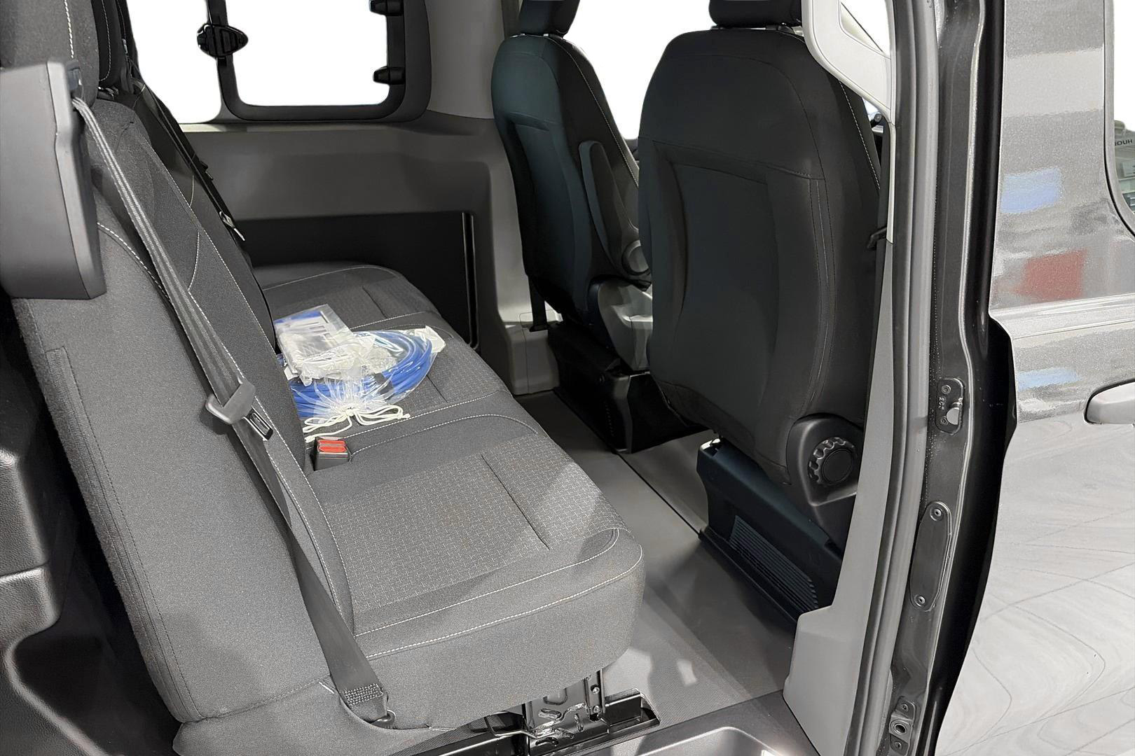 Ford Transit Custom 11