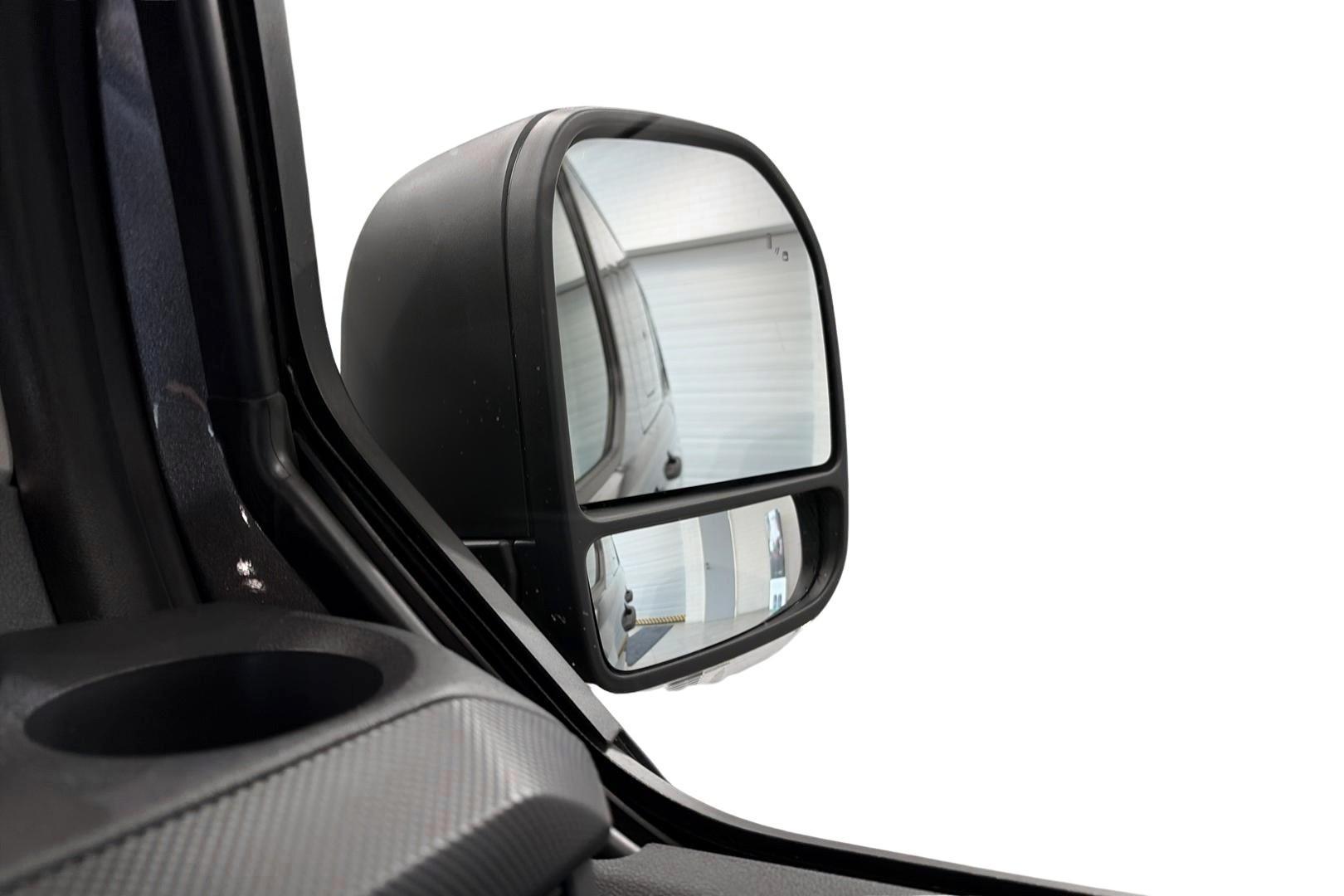 Ford Transit Custom 24