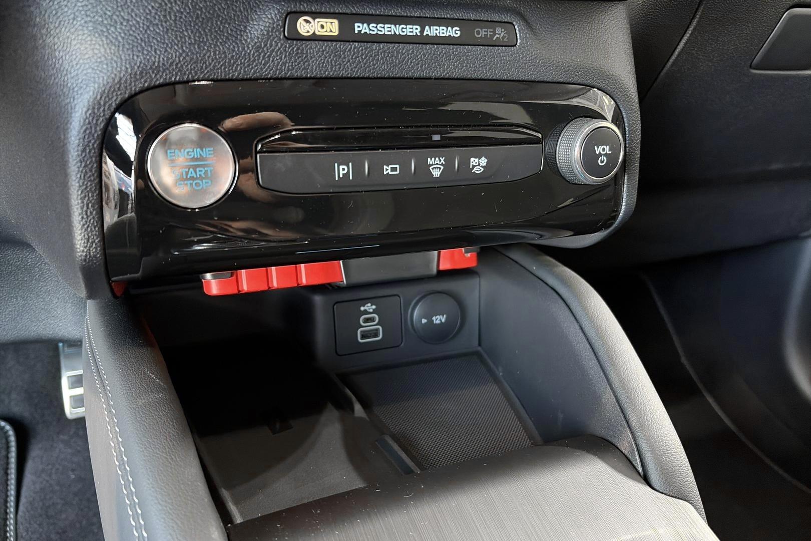 FORD Kuga 2026