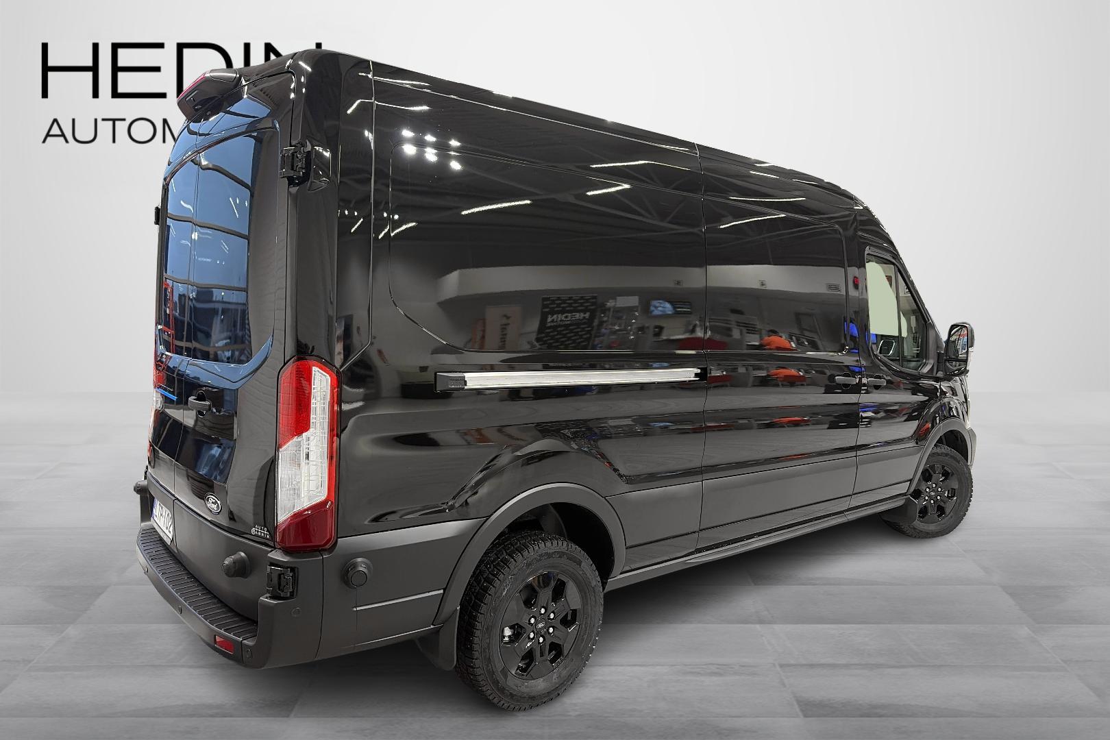 FORD TRANSIT 2025