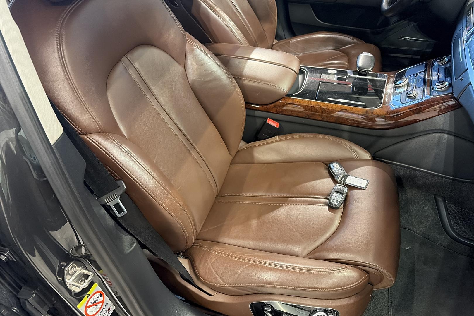 Audi A8 2012