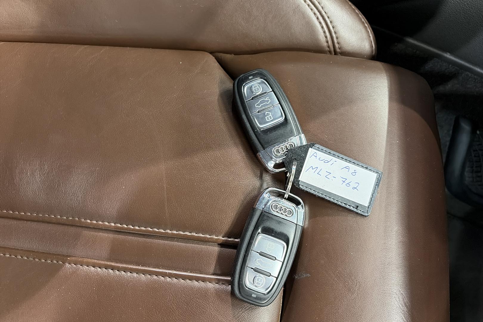 Audi A8 2012
