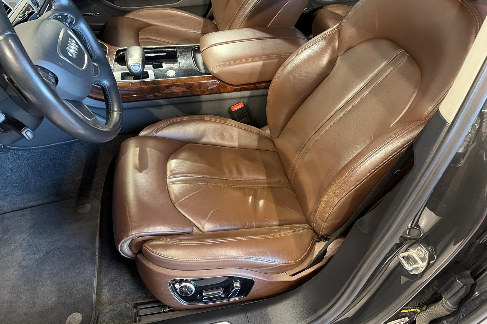 Audi A8 2012