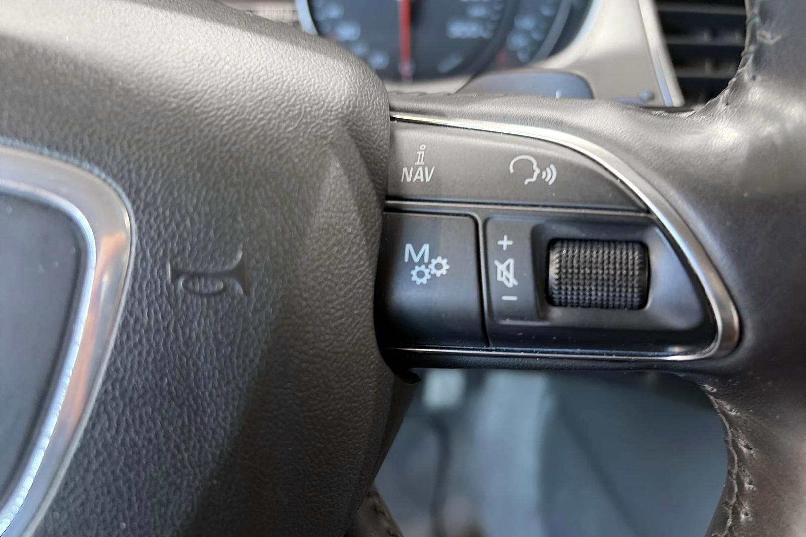Audi A8 2012