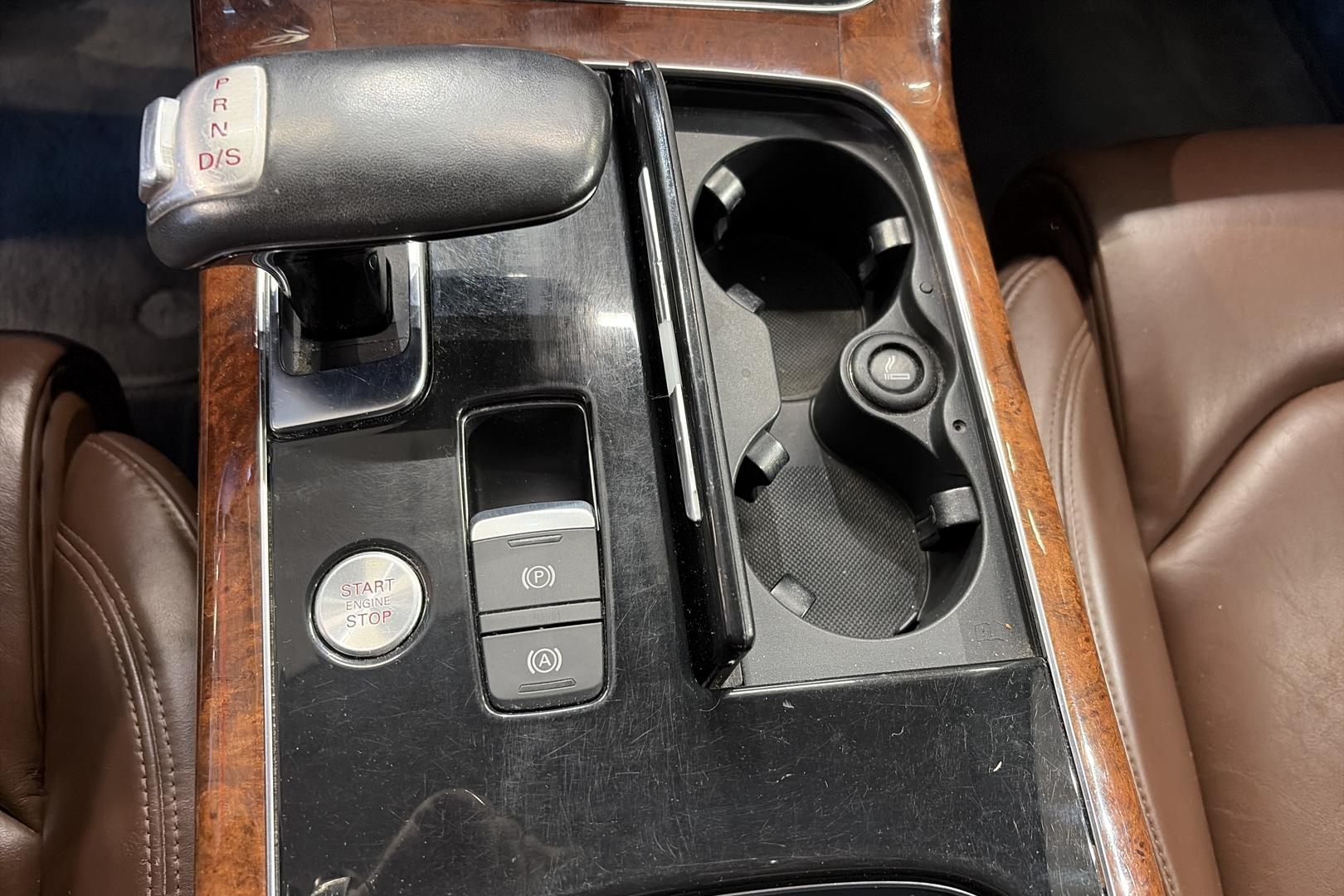 Audi A8 2012