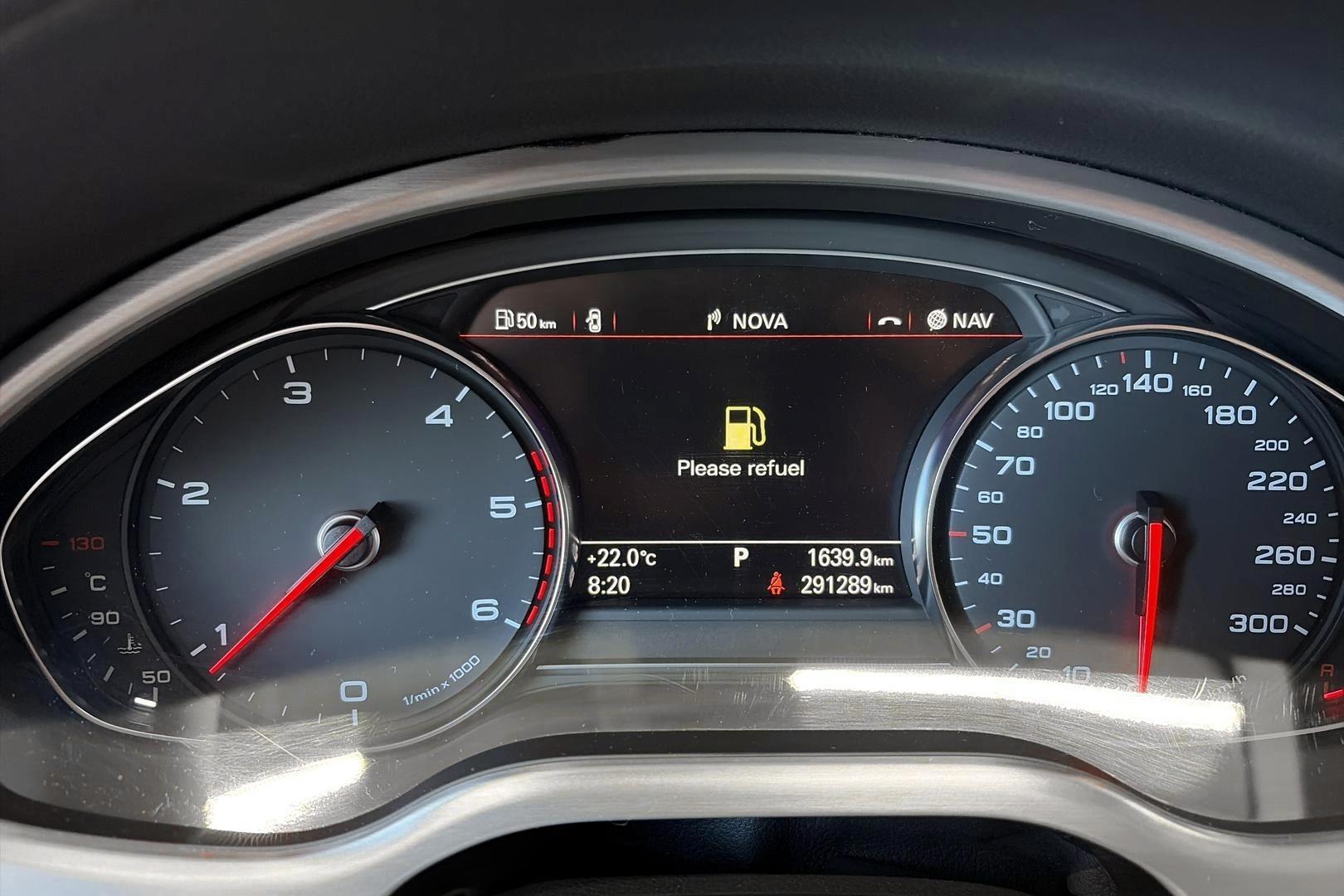 Audi A8 2012
