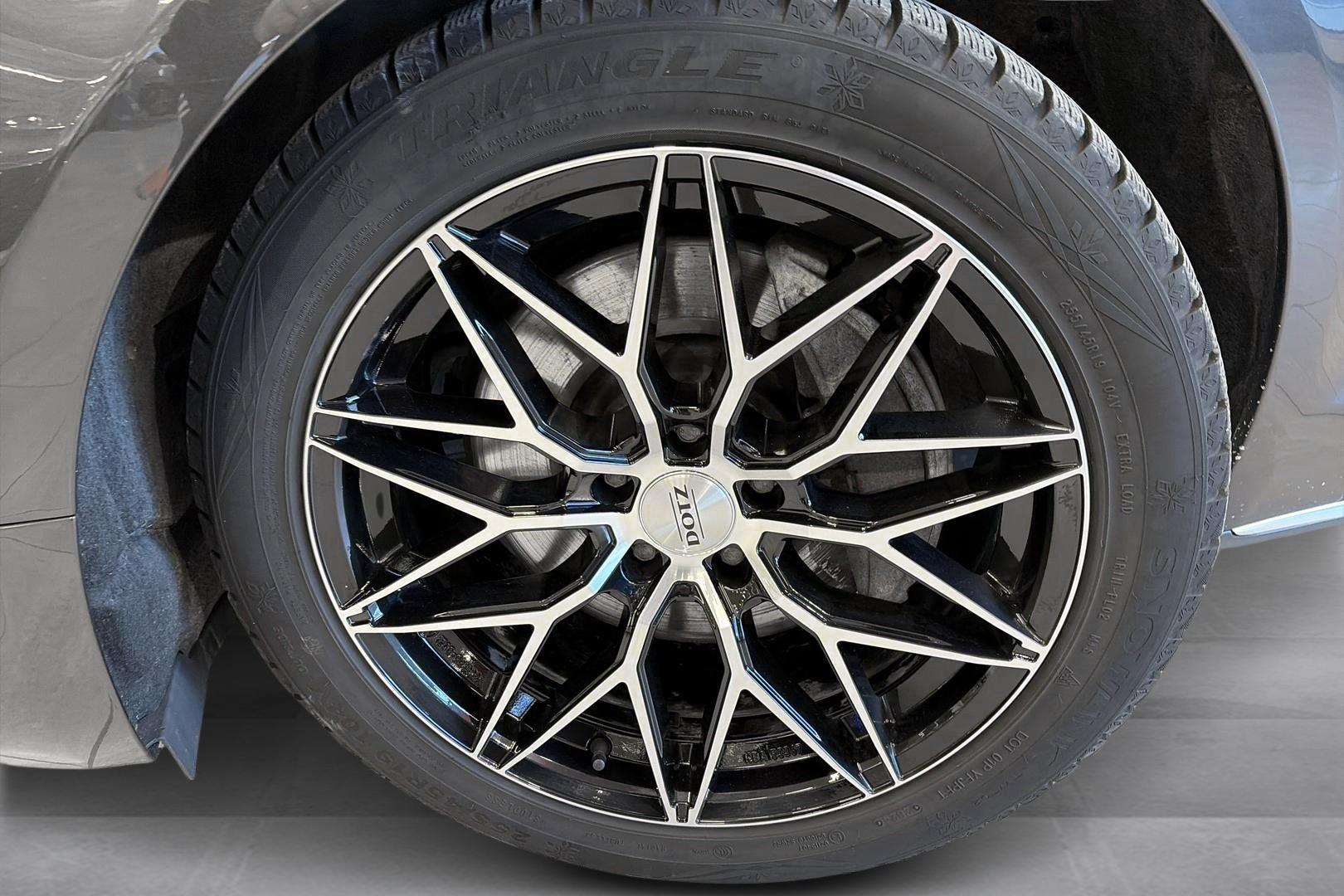 Audi A8 2012