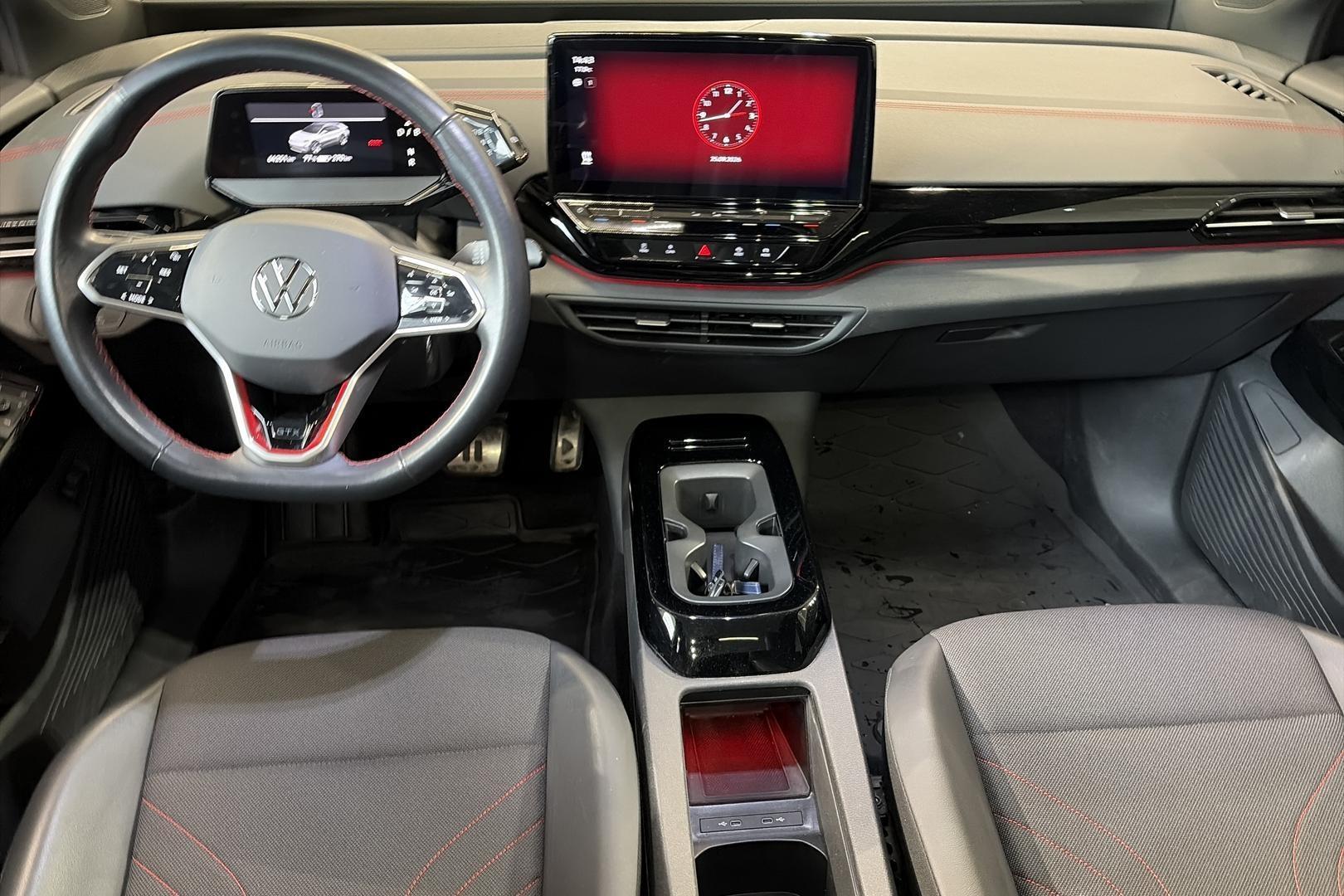 Volkswagen ID.4 11