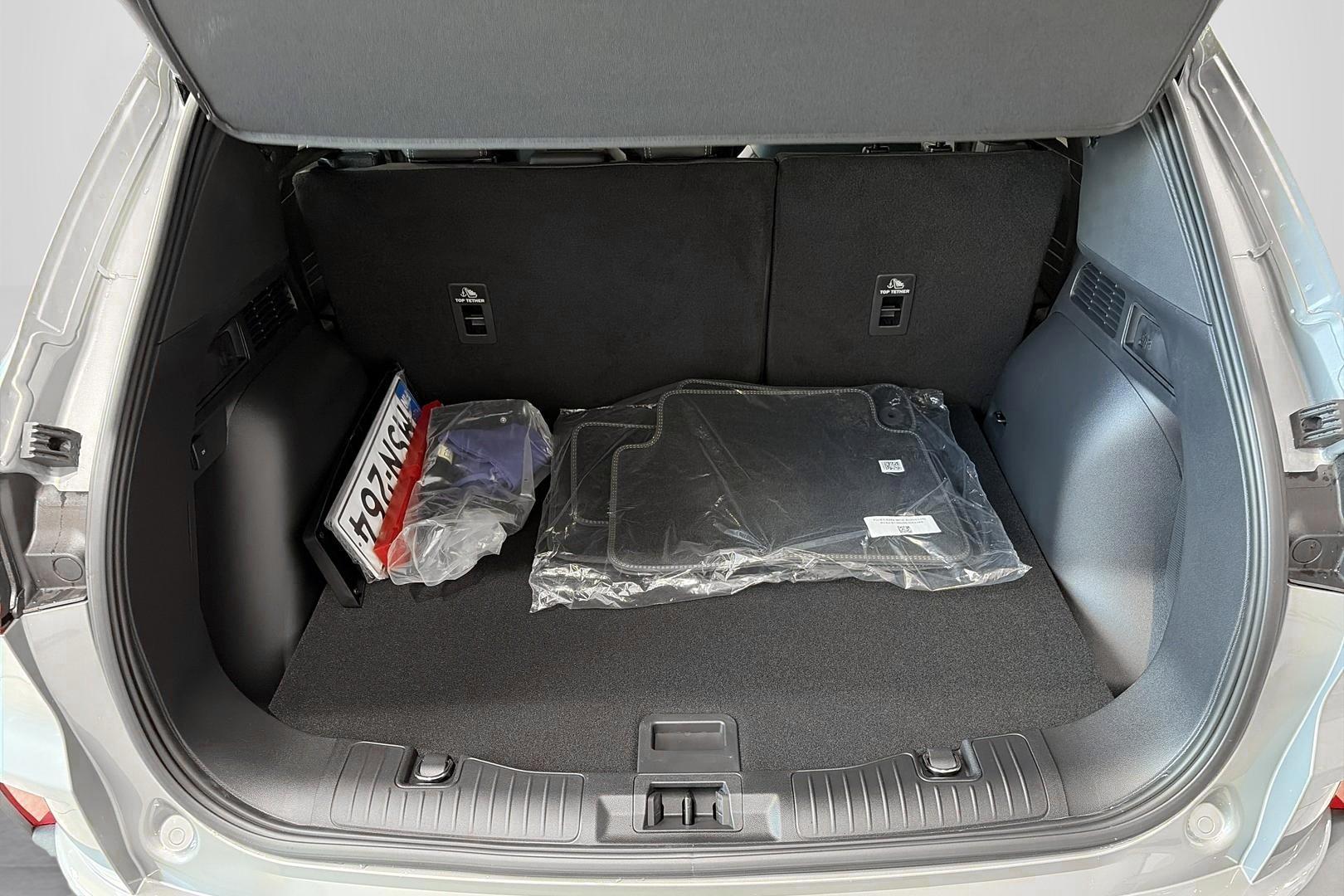 FORD Kuga 2026