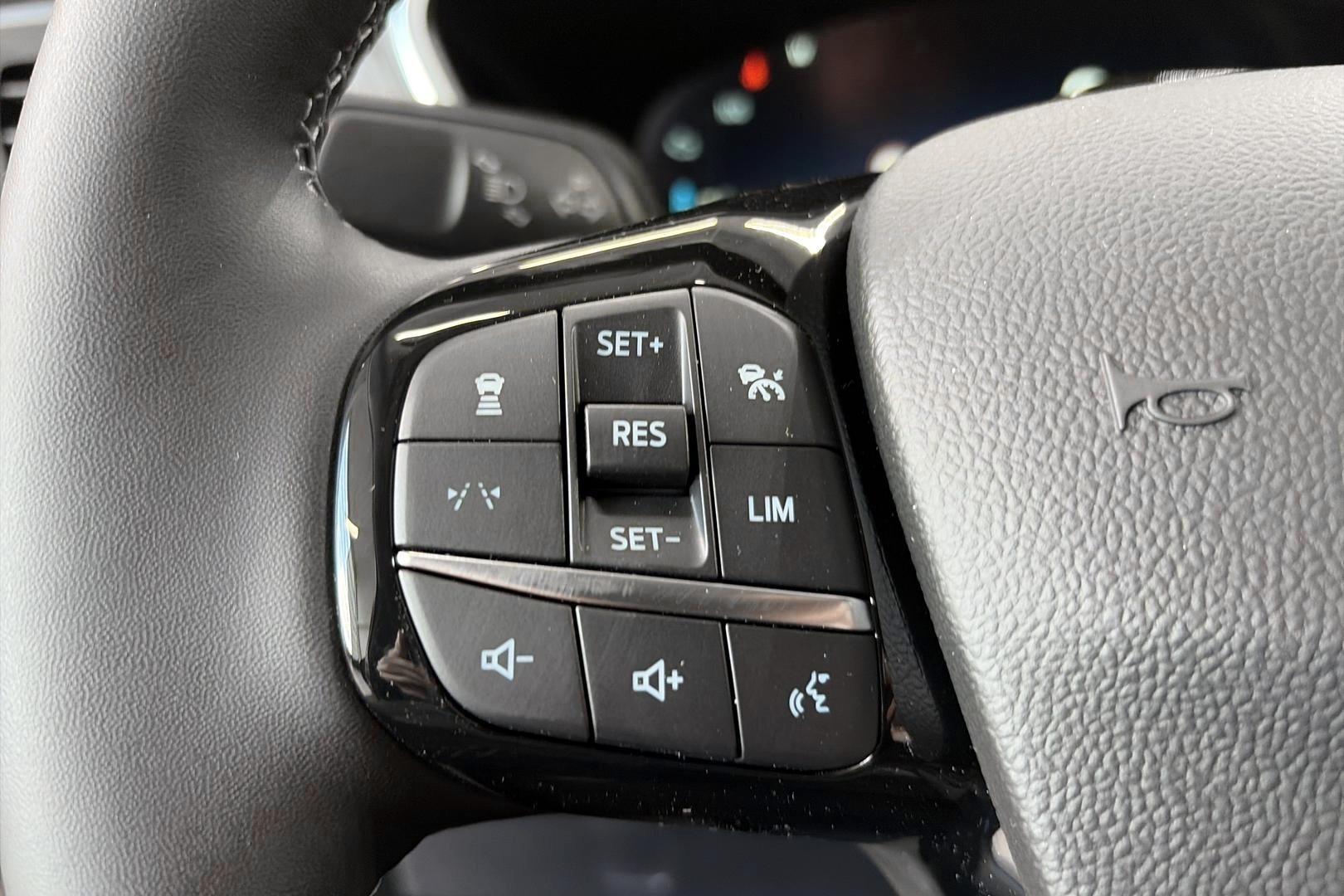 FORD Kuga 2026
