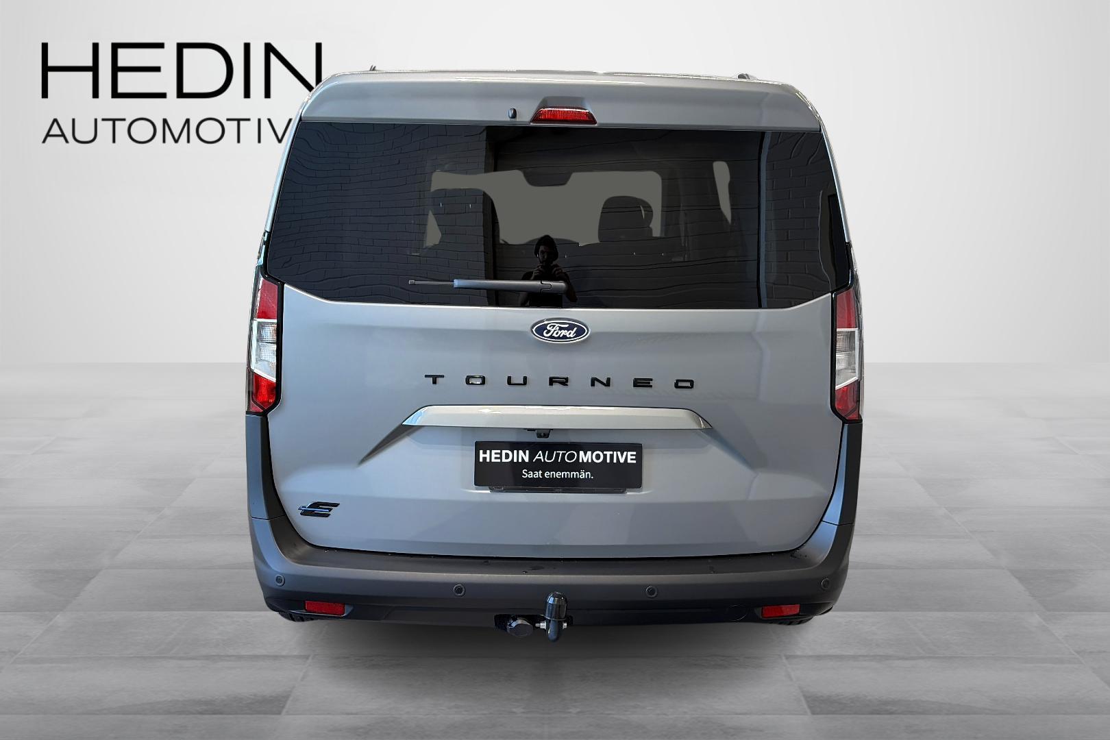 Ford Tourneo Courier 2026